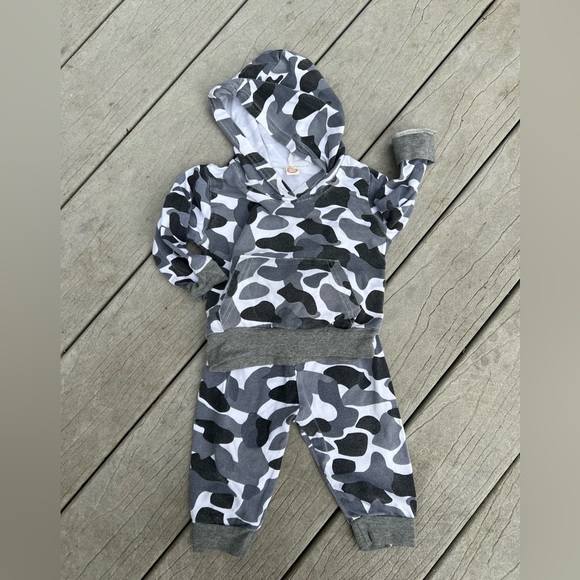 Toddler gray camo hoodie sweatshirt sweatpants set 2 piece size 80/ 12-18 months - Picture 4 of 11
